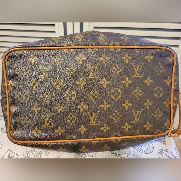Louis Vuitton Monogram Canvas Palermo PM - Picture 2 of 7